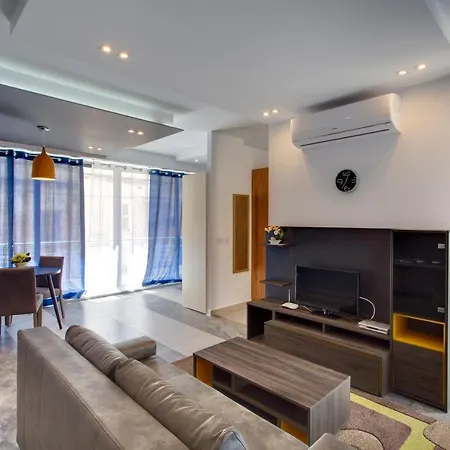 Chalet Apartments * Sliema