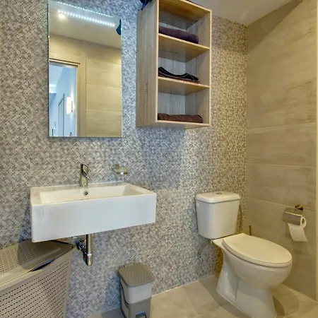 Daire Chalet Apartments Sliema